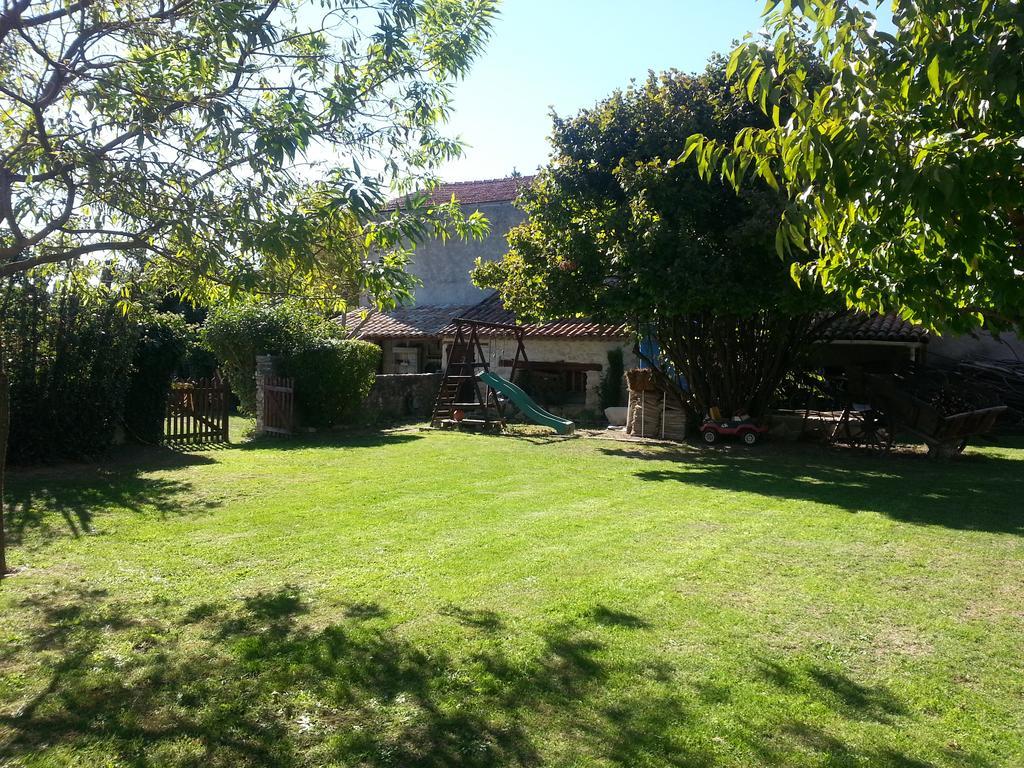 Willa Grange Voutee Avec Jardin Mane  Zewnętrze zdjęcie