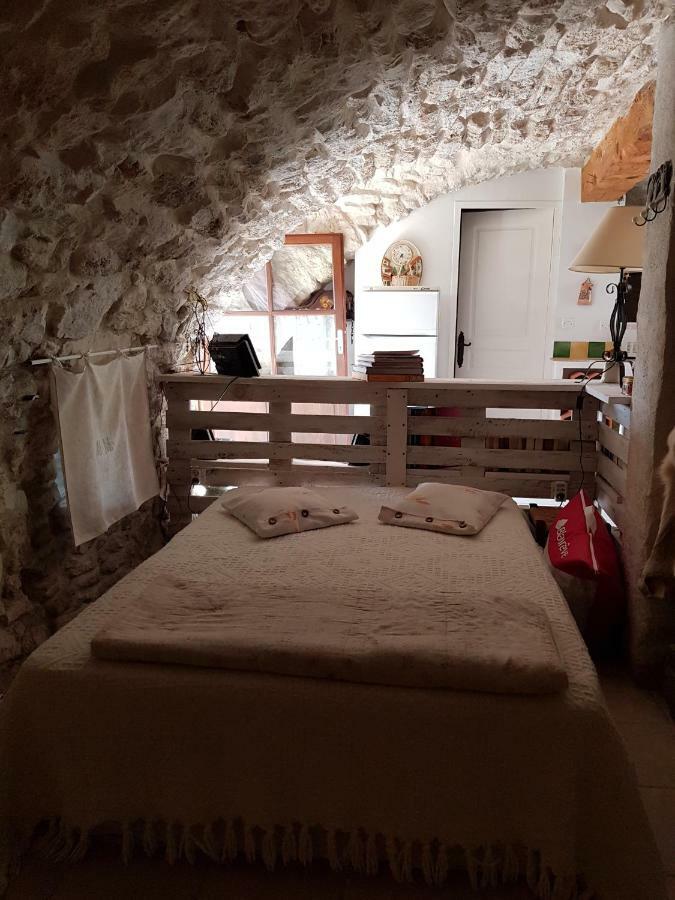 Willa Grange Voutee Avec Jardin Mane  Zewnętrze zdjęcie