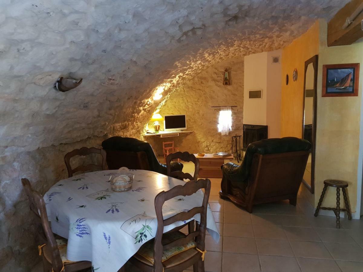 Willa Grange Voutee Avec Jardin Mane  Zewnętrze zdjęcie