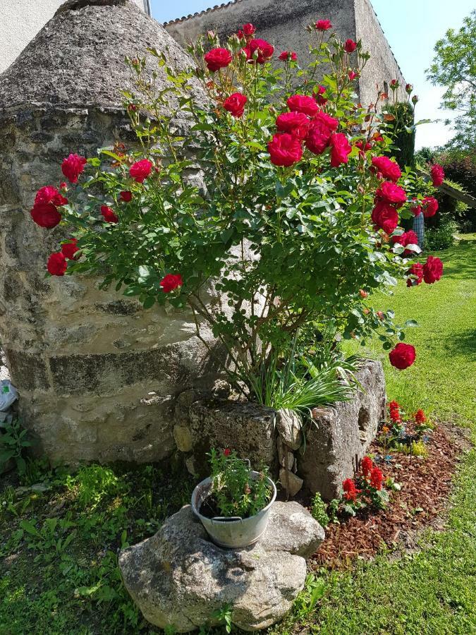 Willa Grange Voutee Avec Jardin Mane  Zewnętrze zdjęcie